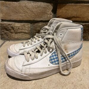 Nike Women’s Blazer Mid 77’s